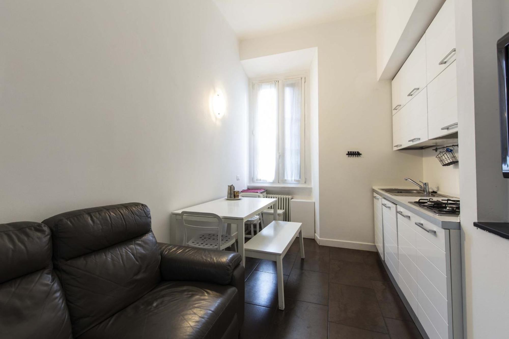 Cermenate 7 Apartment *